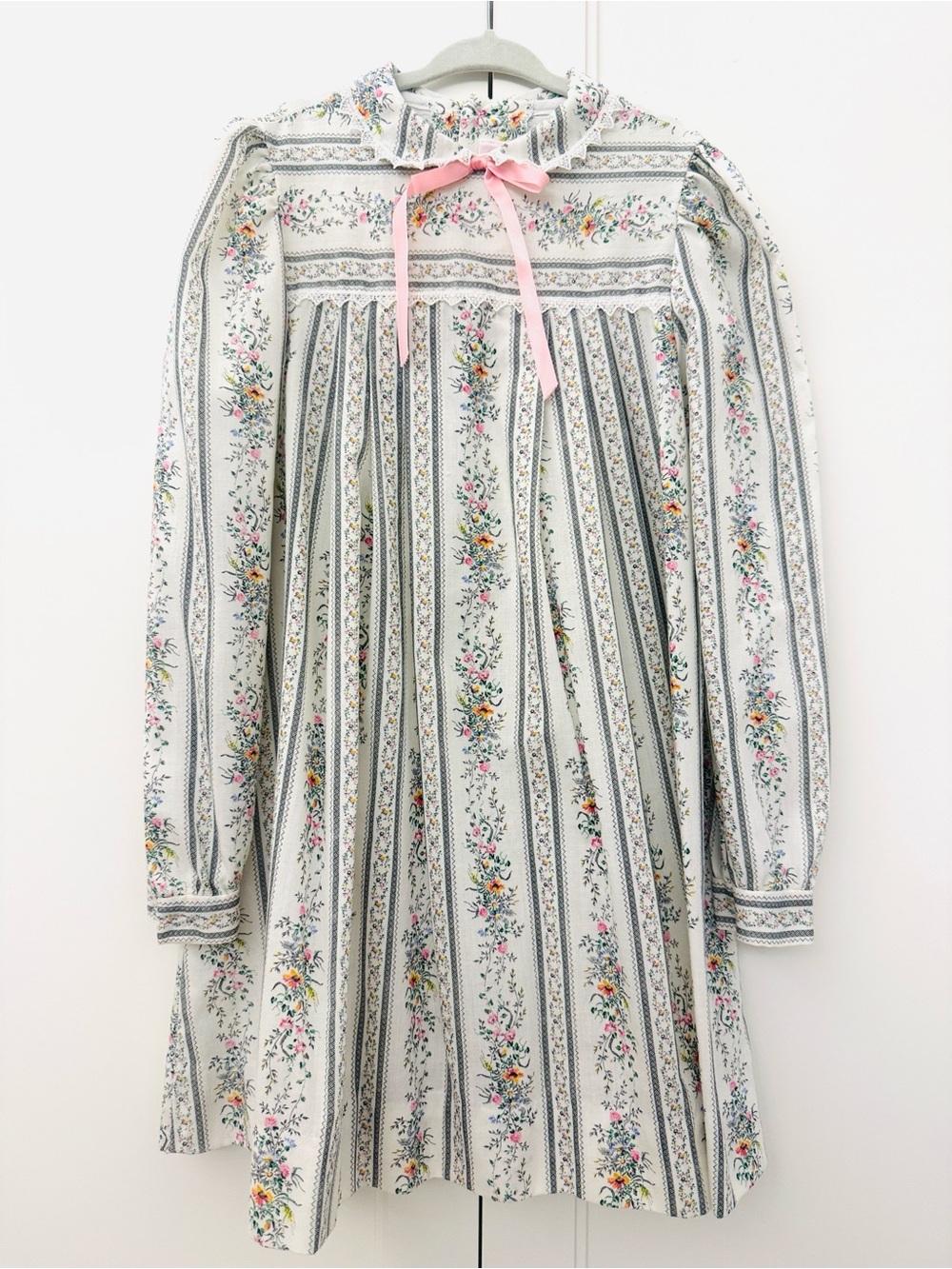 Ruth of Carolina Vintage Girls Floral Long-Sleeve Collared Dress